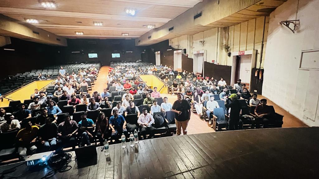 Get Absolute Clarity On Your Career In Commerce